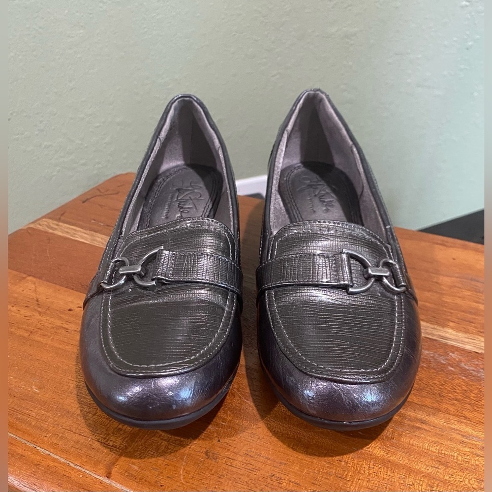 Lifestride Soft System Hallard Loafers 8 1/2 Gray Metallic Comfort - Picture 3 of 10